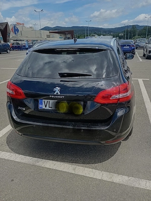Peugeout 308 an 2017 1.2 benzina - imagine 4