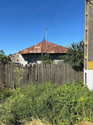 Vând casă in provincie