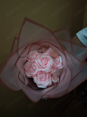 De vânzare buchet de trandafiri din satin realizat manual 