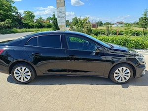Renault Megane sedane, 2022, proprietar - imagine 3
