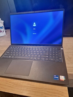 Laptop Dell Vostro 153530