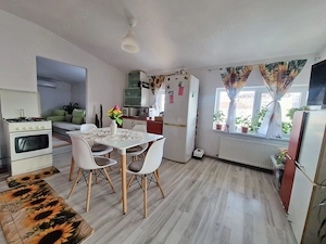 PF vand apartament cu 2 camere si cu terasa de 26MP - imagine 4