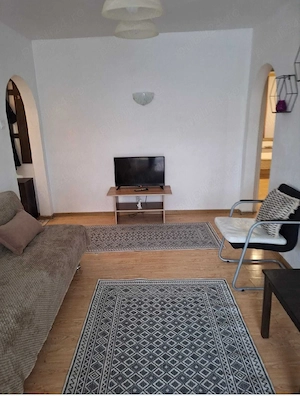 Inchiriez apartament cu 3 camere  - imagine 4