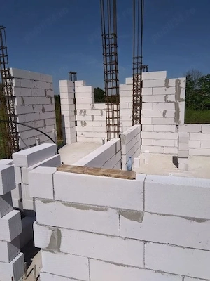 Mester Profesionist execut constructi  Garduri Garaje din zidarie