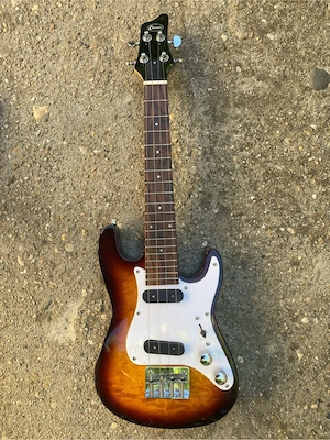 ukulele electric tenor Clearwater