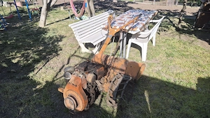 Motocultor diesel cu freză defect.