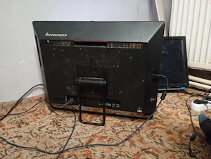 dau și eu acest PC la vânzare Windows 10 pro 12 rami instalați