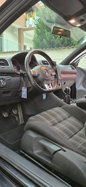 Volkswagen Golf 6 GTI 2.0 Coupe 211 CP   2011  - imagine 5
