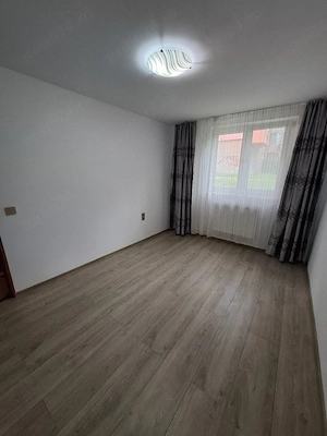 Vând apartament 3 camere,Hunedoara - imagine 5