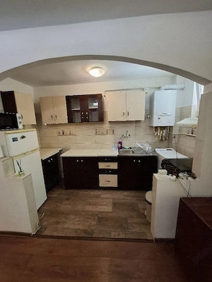 Vând apartament 3 camere,Hunedoara