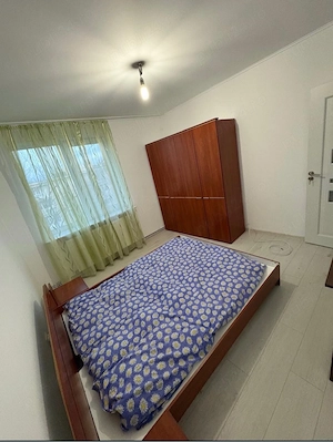Vand Apartament 2 camere Zona Craiovei - imagine 2