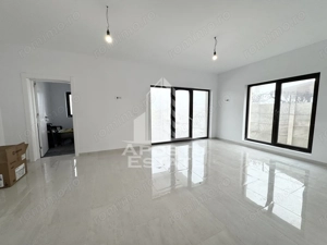 Duplex cu 5 camere si 3 bai, complet finalizat, disponibil imediat. - imagine 2