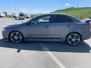 Mitsubishi lancer