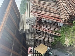 Schelă metalică de vânzare 