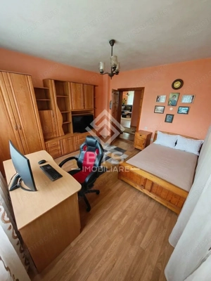 Casă mare D+P+2E (486 mp) – Ideală Mini-Bloc / 3 Apartamente - imagine 8