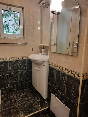 Apartament 3 camere luminos și primitor Malu Roșu   Elena Doamna - imagine 10