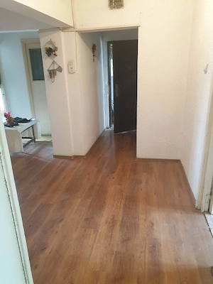 De vânzare apartament decomandat 4 camere, 2 băi, balcon, Astronauților nr 1 , pe Careiului  - imagine 5