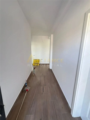 CASA PARTER-4 CAMERE- TEREN 450 MP-STR.AVIATORILOR - imagine 5