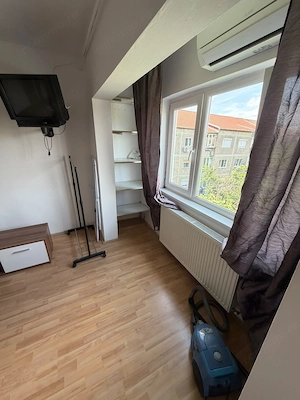 Apartament cu 1 cameră de vânzare   Zona Lipovei- 150 - imagine 4