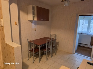 Navodari, vand apartament 2 camere zona sud - imagine 2