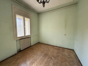 Apartament 3 camere, 72mp, etaj 1, 400m teren, garaj propriu- Complex Studentesc - imagine 2