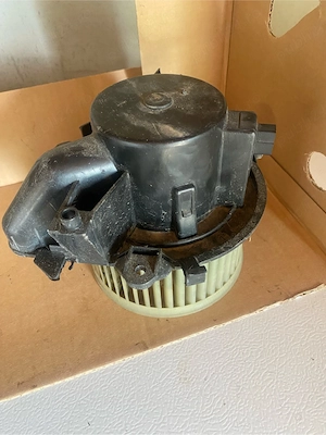 Ventilator habitaclu fiat 188 mk2 - imagine 2
