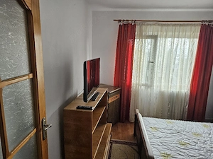 Închiriez apartament 2 camere decomandat  - imagine 6