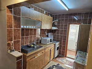 Închiriez apartament 2 camere decomandat  - imagine 4
