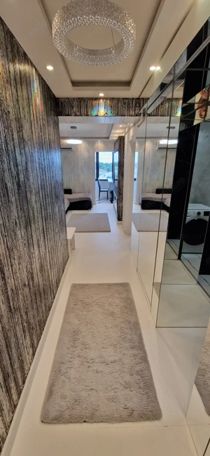 Apartament 2 camere, 47 mp cu terasa de 60 mp, zona George Enescu - imagine 2