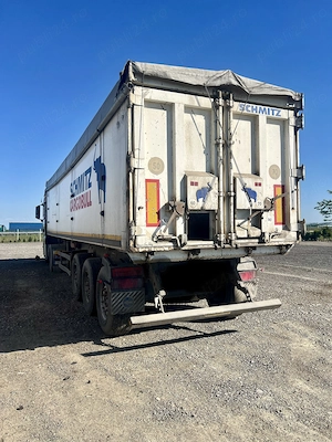 De vanzare ansamblu format din cap tractor si bena de cereale - imagine 5