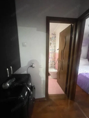 Apartament cu 3 camere, 56 mp, decomandat, et 3, zona Craiovita Noua - imagine 8