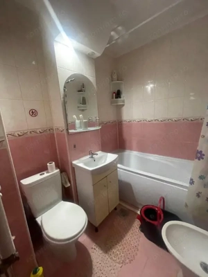 Apartament cu 3 camere, 56 mp, decomandat, et 3, zona Craiovita Noua - imagine 9