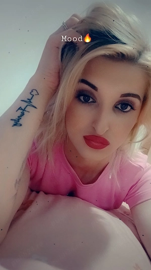 Blondy Transexuală reala 100% detin locatie fac si deplasari