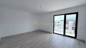 Casa Individuala - 4 camere - 2 bai - 350mp teren - imagine 8