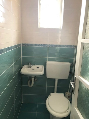 Apartament cu 3 camere la Vila Et.1 Zona Girocului-Drobeta - imagine 7
