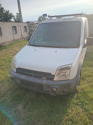 Ford tranzit  conect  pentru dezmembrari 