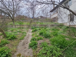 Casă spațioasă cu 4 camere, bucătărie de vară și teren, Cugir - imagine 19