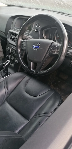 Dezmembrez Volvo V40 1.6D 2015 - imagine 6