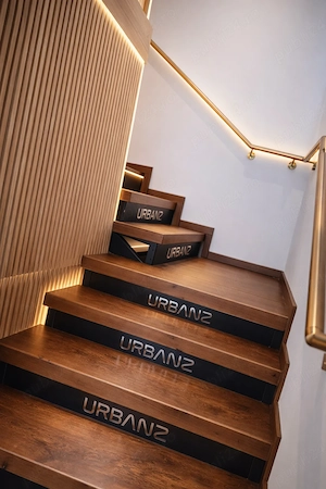 Angajam Tamplar Operator prelucrare lemn pentru Atelier utilat modern - imagine 5