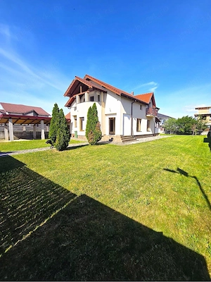 Casa spatioasa cu 4 camere P + M | Teren 1.000 mp