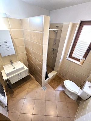 Casa spatioasa cu 4 camere P + M | Teren 1.000 mp - imagine 11