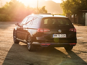 VW Passat 2.0 BiTdi 240 Cai 4Motion  - imagine 3
