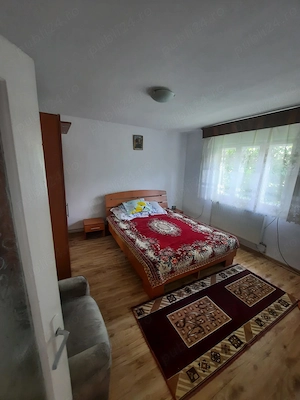Casa de vanzare in zona linistita.