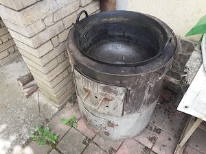 Vănd ceaun din fontă cu sobă