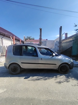 Skoda Roomster 2010 - imagine 2