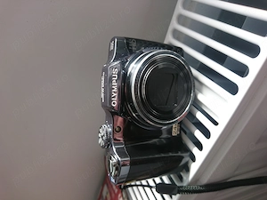 Vând aparat foto Olympus SZ-30MR