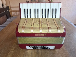 Acordeon HOHNER