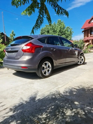 Ford focus 1.0 EcoBoost Champion Edition - imagine 2