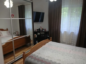 Vânzare Apartament 3 camere - imagine 2