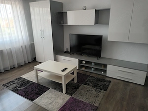 Apartament de închiriat, 2 camere,,mobilat, zona Tolstoi 